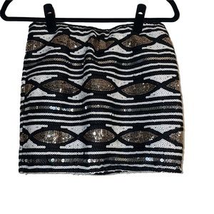 English Rose sequin skirt size large gold white black and silver